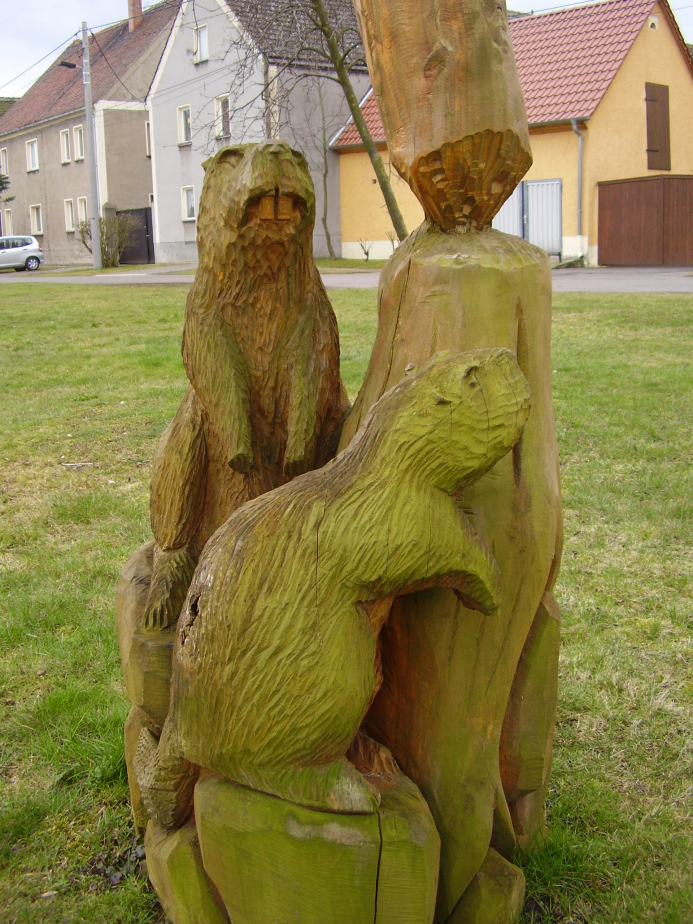 Holzplastik in Landgrafroda