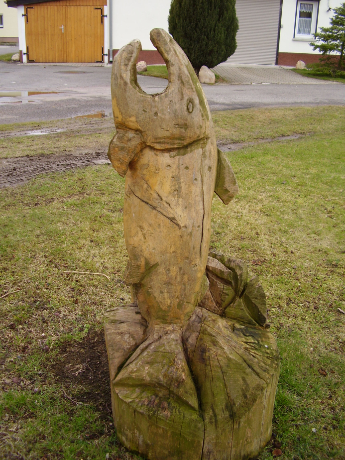 Holzplastik in Landgrafroda