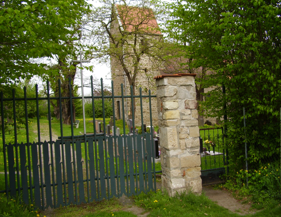 Treben - Kirche ohne Dorf
