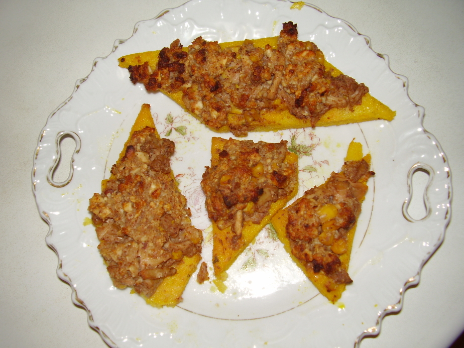 Polentaschnitten mit Limonentäublingen