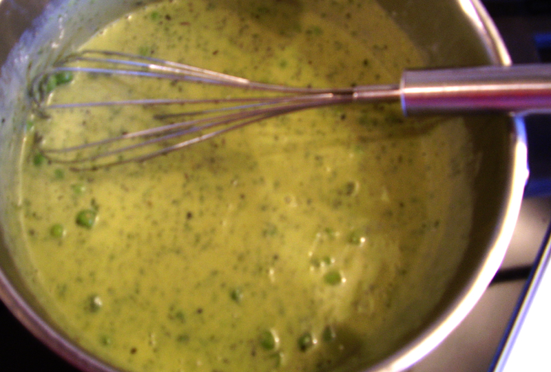 Sauce binden, gehackte Minze zugeben