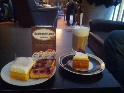 Kuchen am Valentinstag in 'Kaufmanns Laden' Kuchen am Valentinstag in 'Kaufmanns Laden'