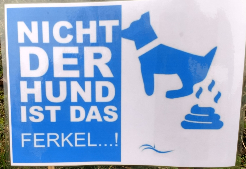 Hundeschild in der Forsterstrasse in Halle